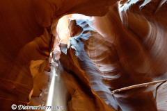 Upper-Antilope-Canyon-Beam-D800E-038695